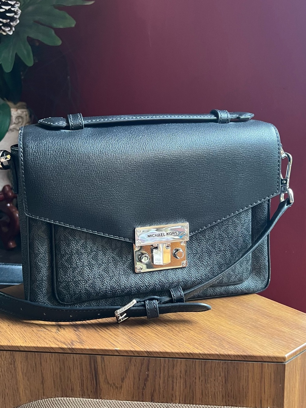 Michael Kors Rose Medium Top Handle Messenger Purse/Crossbody Shoulder Bag EUC